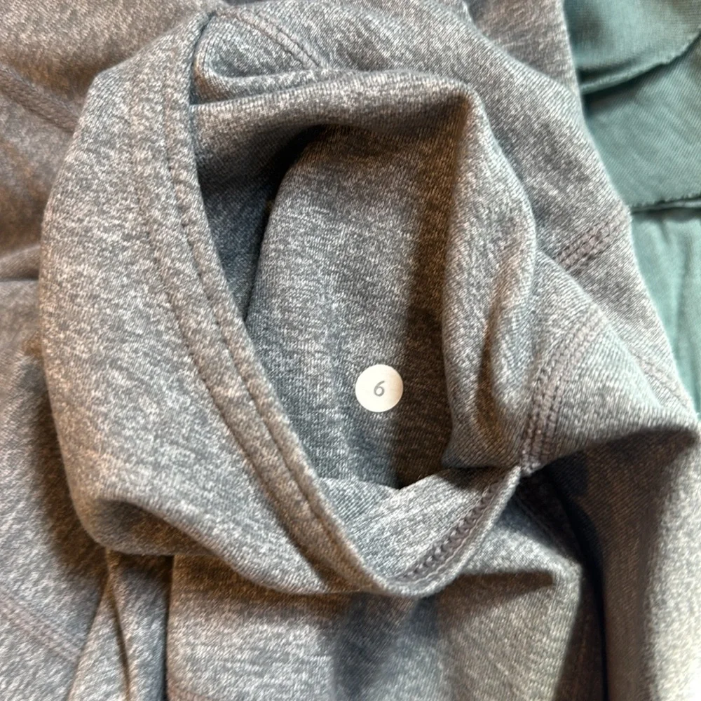 Lululemon Wide-Leg Cropped Pants - Picture 5 of 13